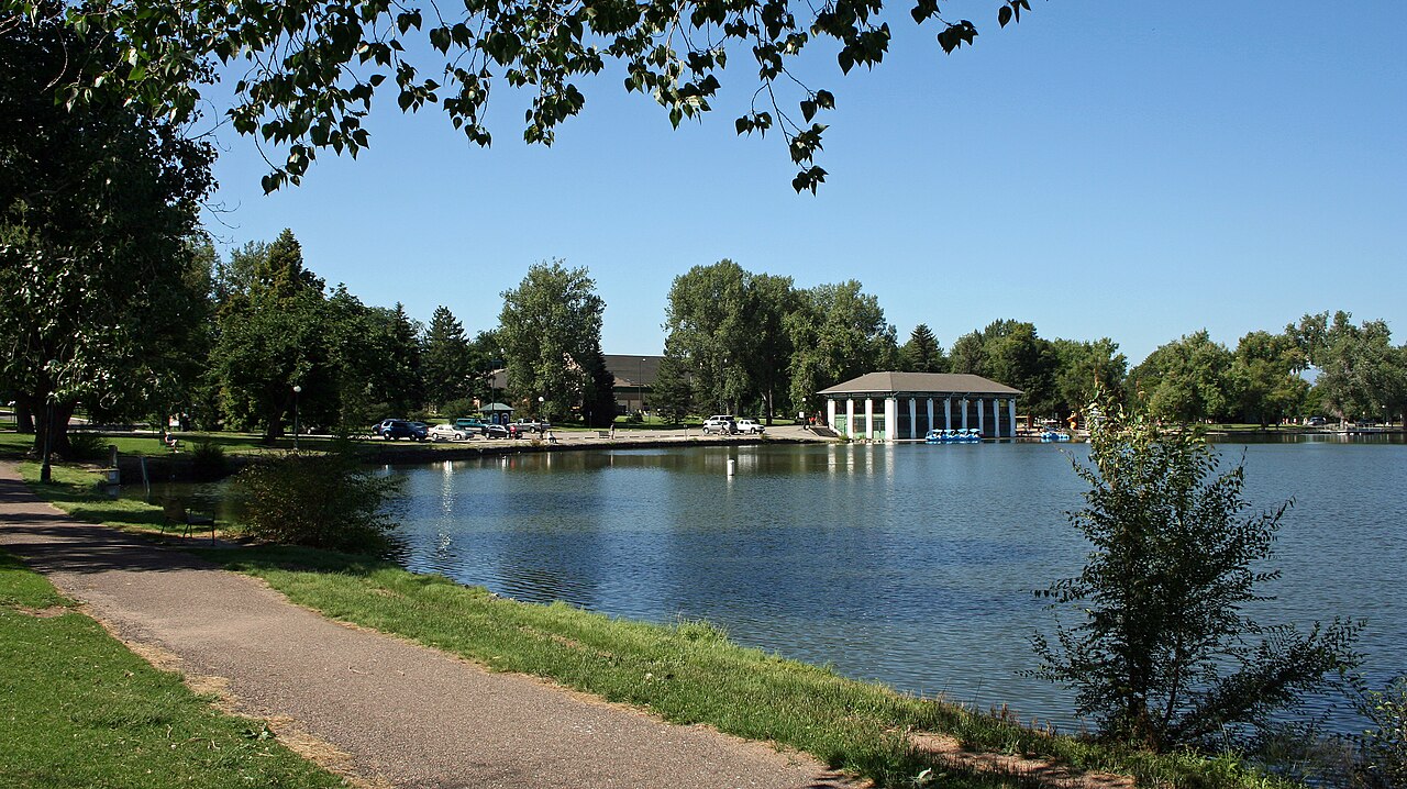 The lake and boathouse at Washington Park in Denver, Colorado.