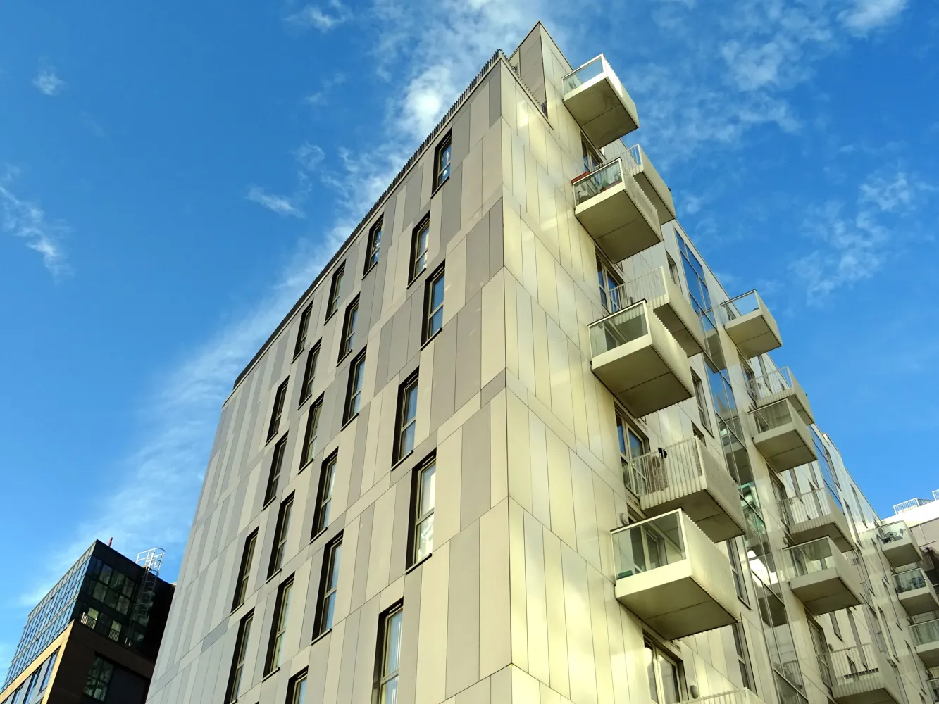 multifamily apartment building
